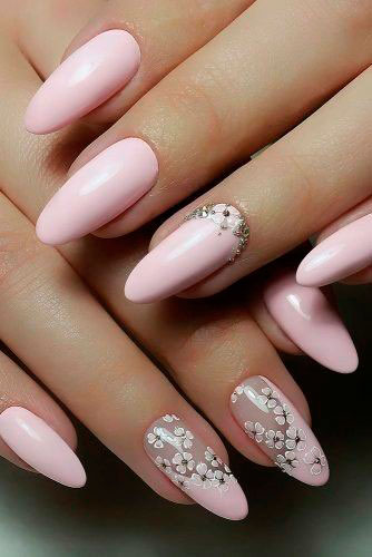 Nude Nails for Brides